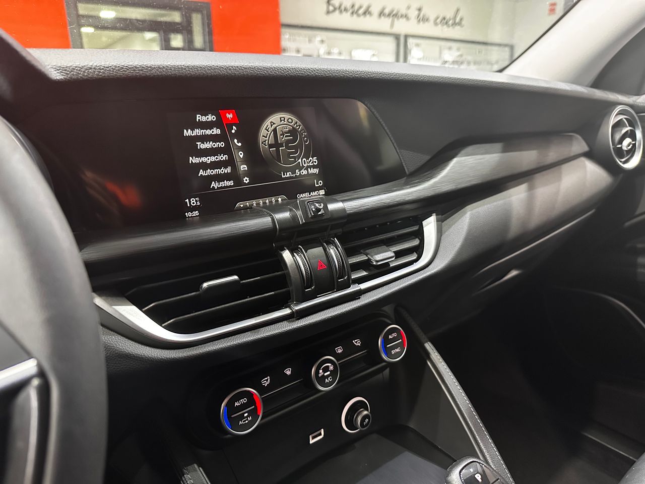 Foto Alfa Romeo Stelvio 15