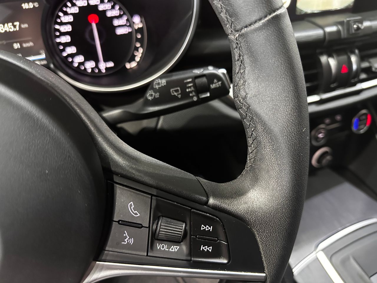 Foto Alfa Romeo Stelvio 18
