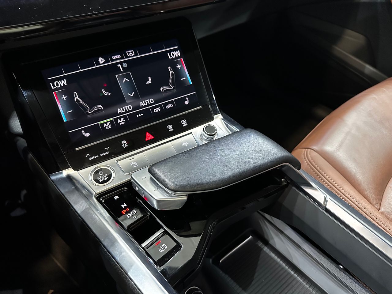 Foto Audi E-tron 15