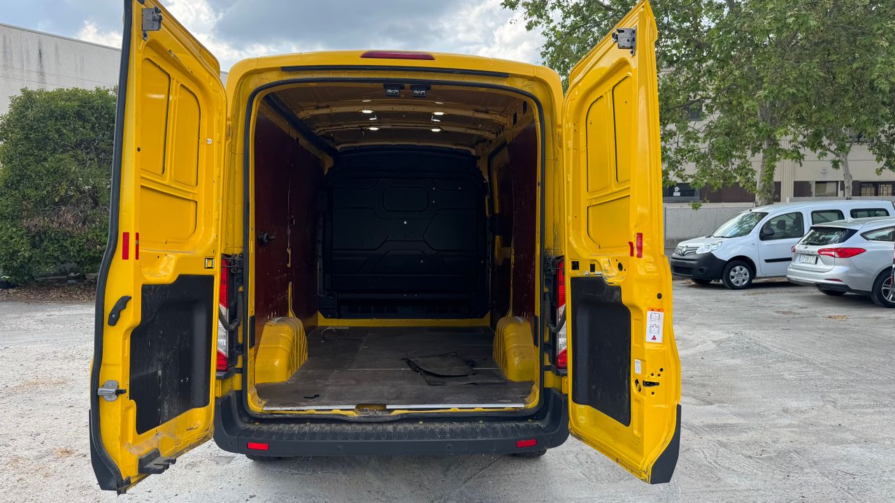 Foto Ford Transit 8