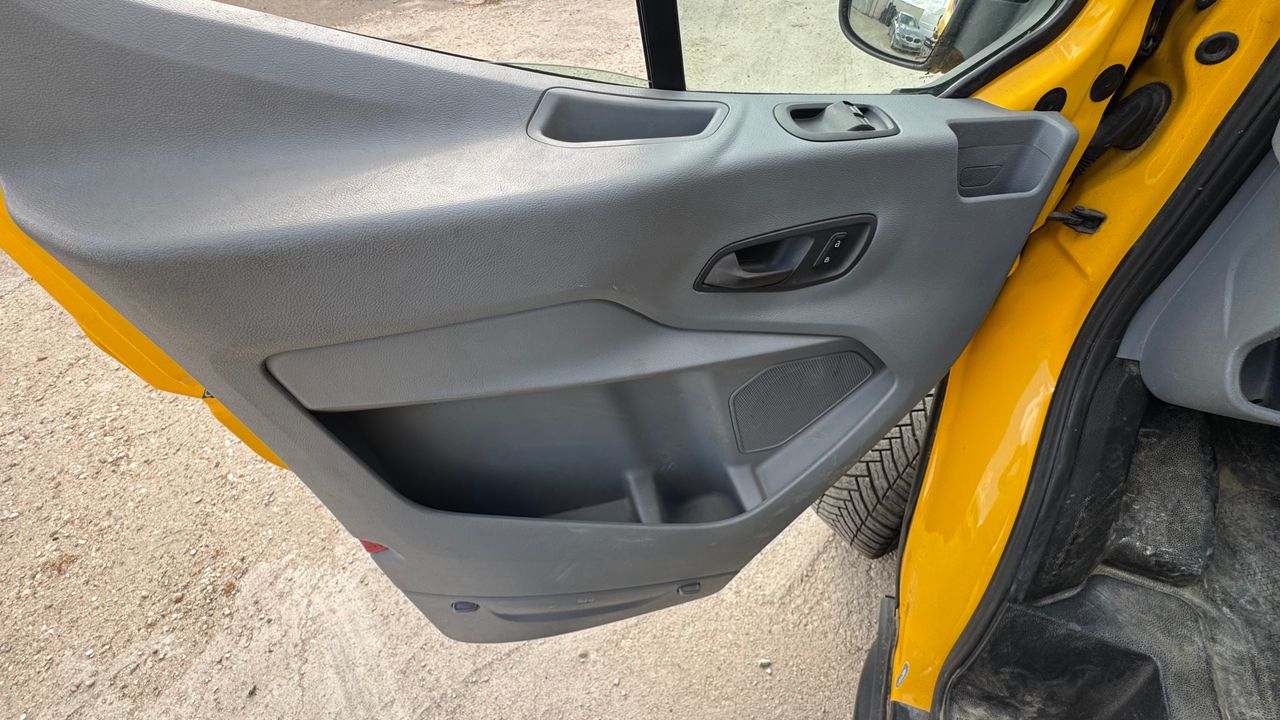 Foto Ford Transit 12