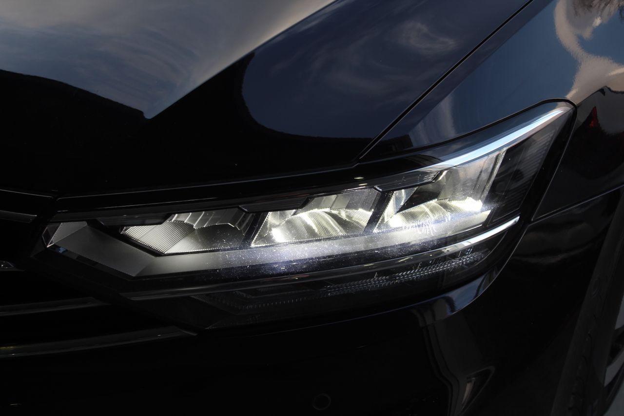 Foto Volkswagen Passat 29
