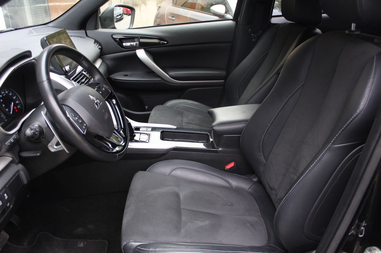 Foto Mitsubishi Eclipse Cross 8