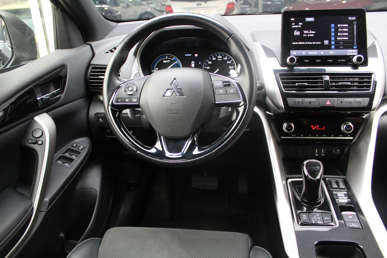 Foto Mitsubishi Eclipse Cross 11