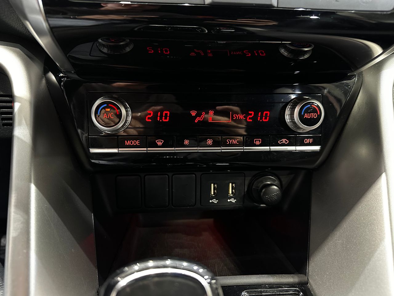 Foto Mitsubishi Eclipse Cross 21