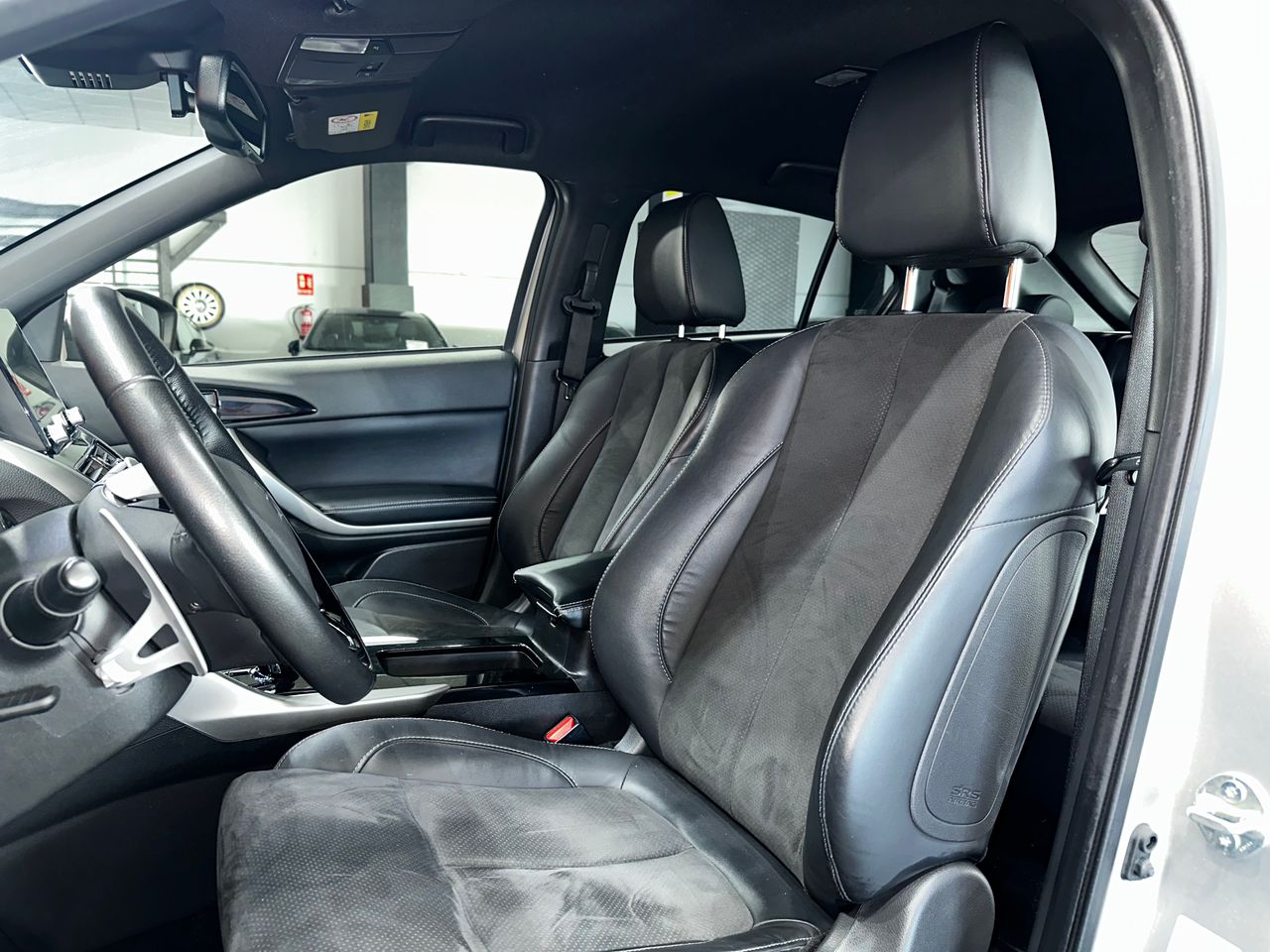 Foto Mitsubishi Eclipse Cross 9