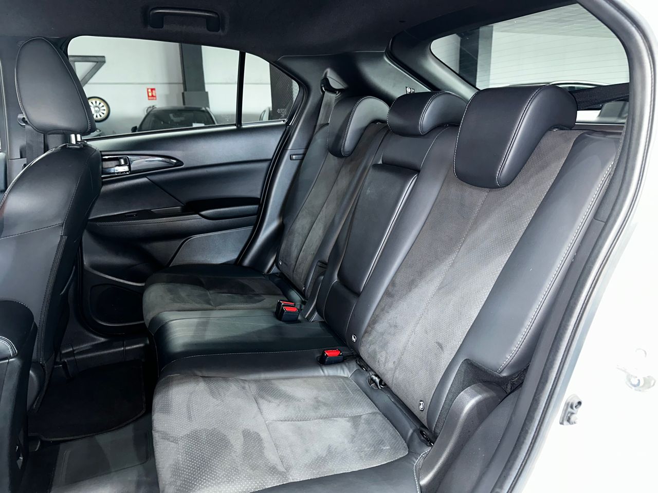 Foto Mitsubishi Eclipse Cross 10