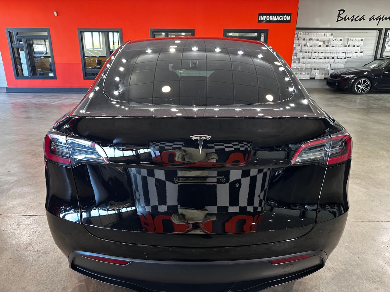 Foto Tesla Model Y 7