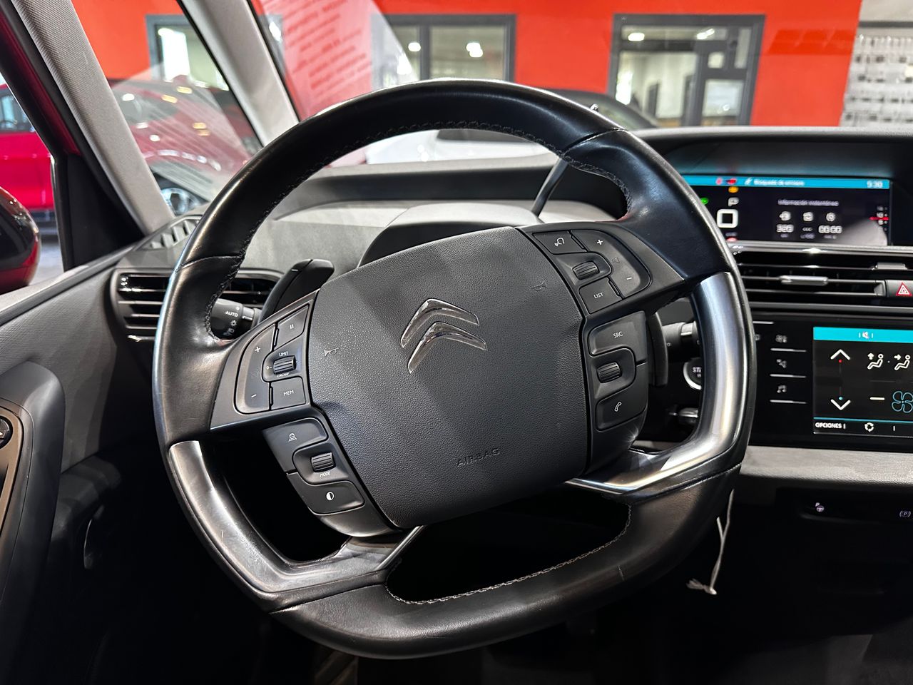 Foto Citroën Grand C4 SpaceTourer 12