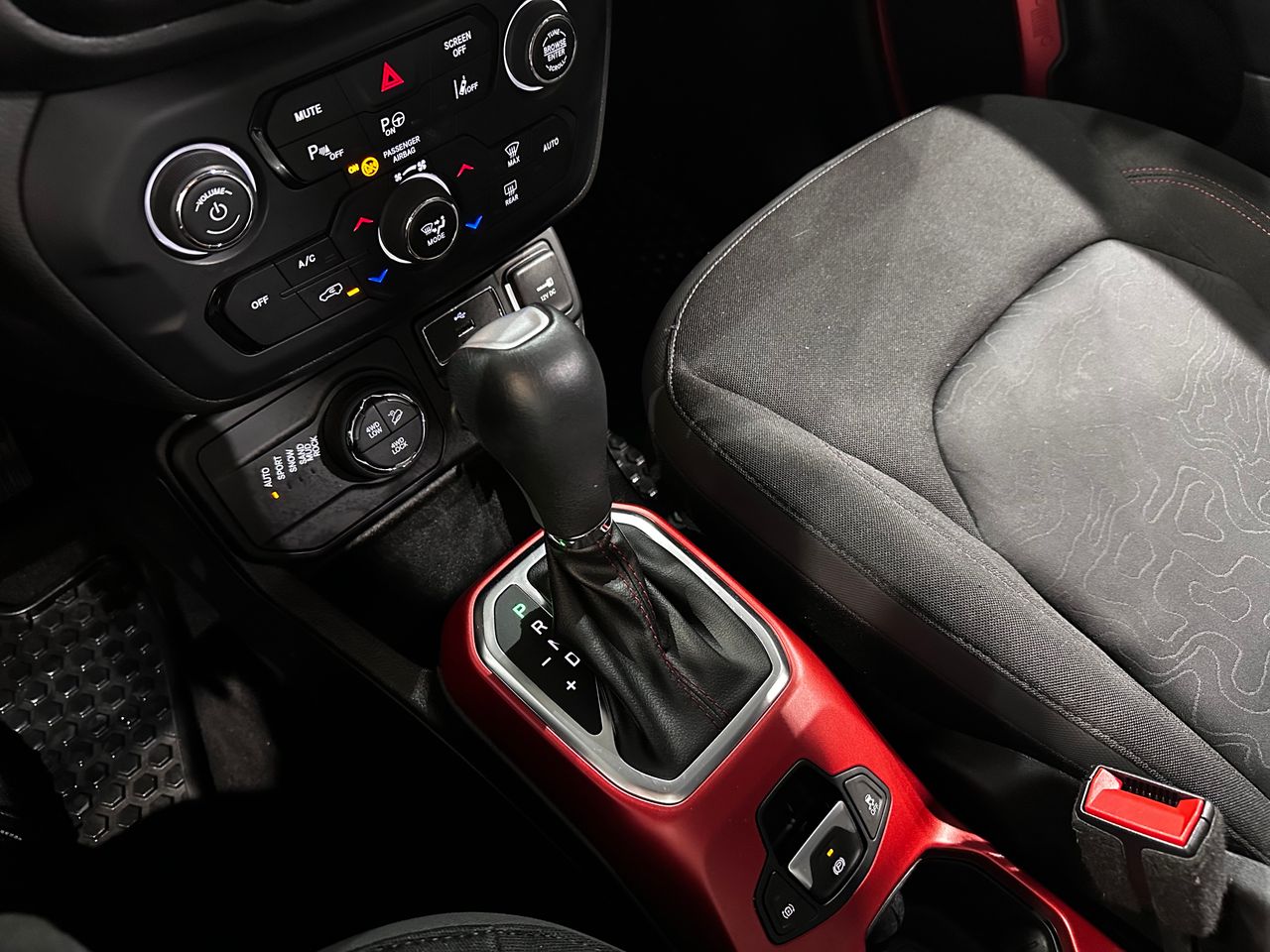 Foto Jeep Renegade 14