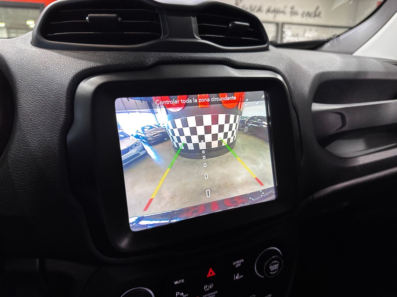 Foto Jeep Renegade 16