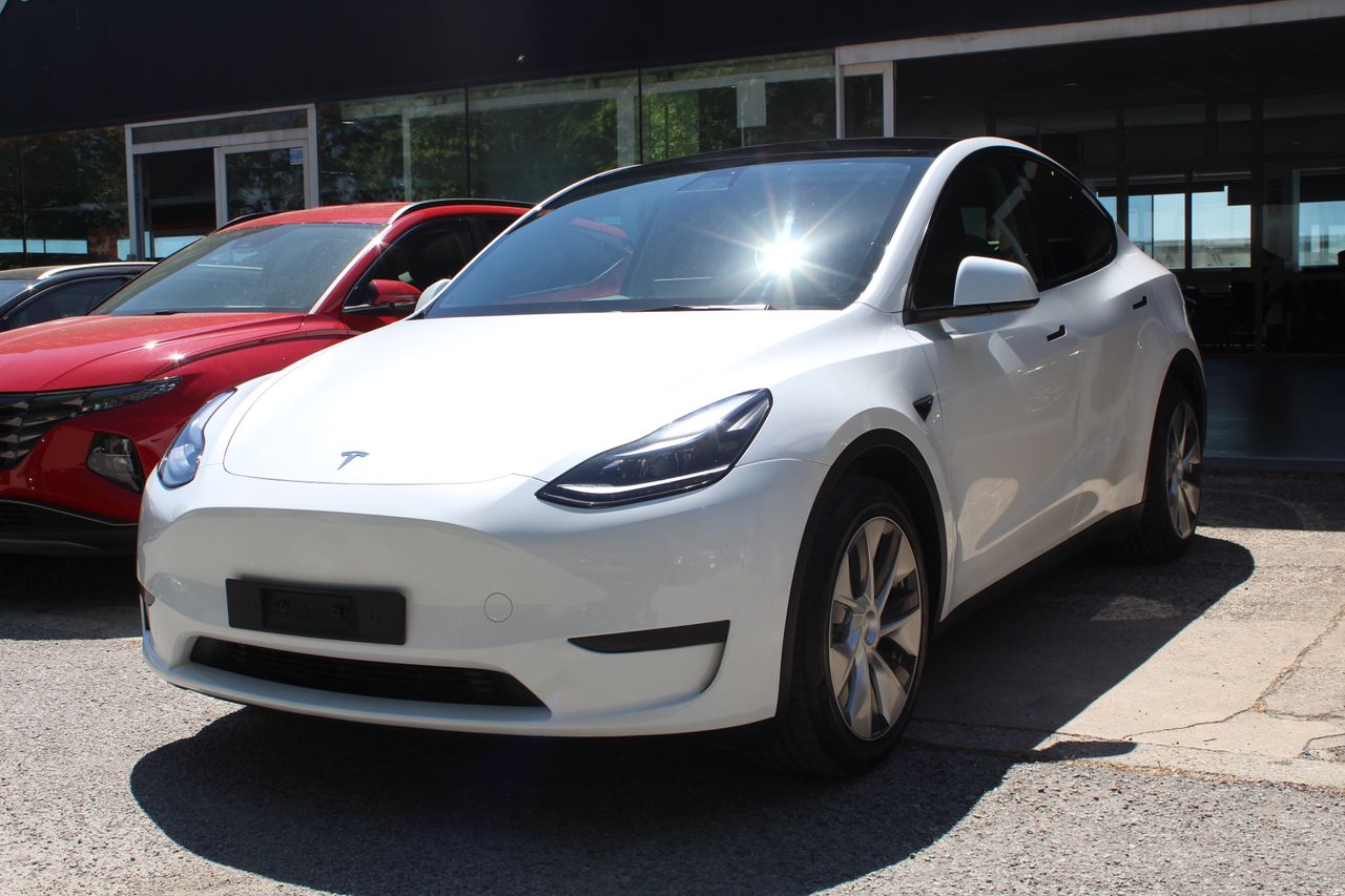 Foto Tesla Model Y 2