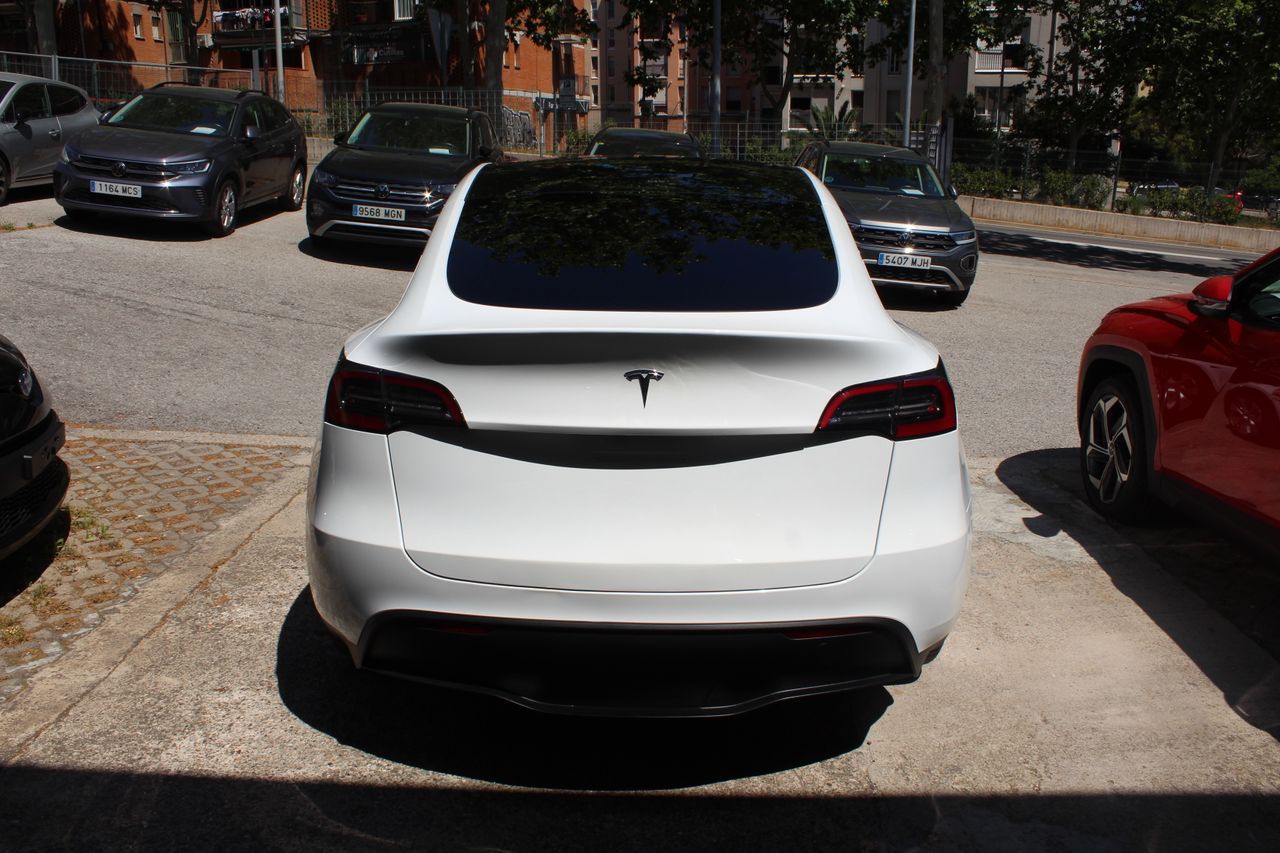Foto Tesla Model Y 6