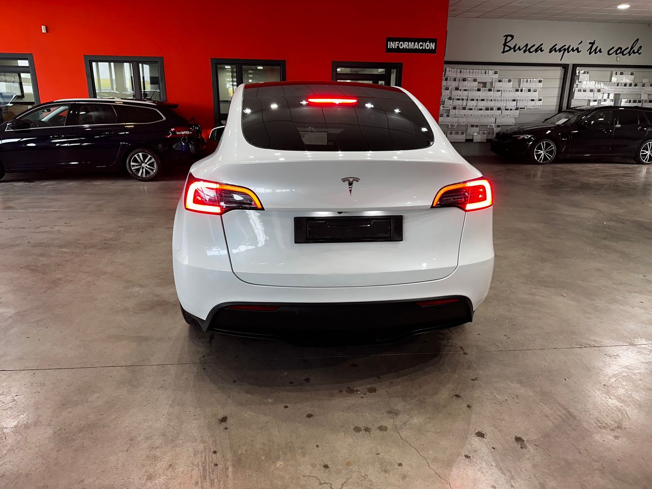 Foto Tesla Model Y 6