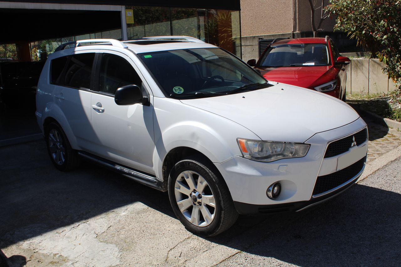 Foto Mitsubishi Outlander 4