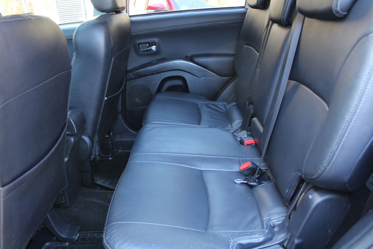 Foto Mitsubishi Outlander 9