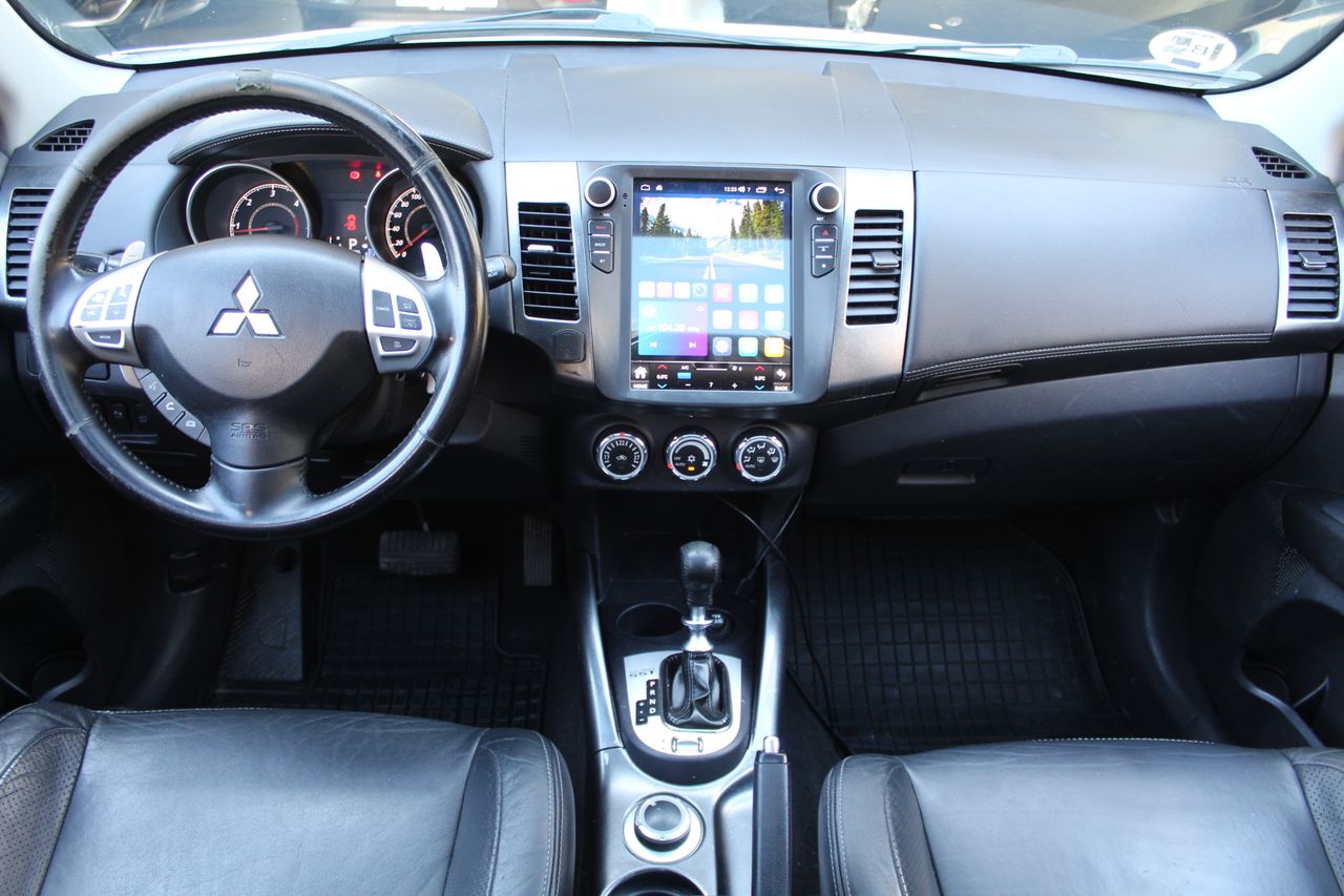 Foto Mitsubishi Outlander 11