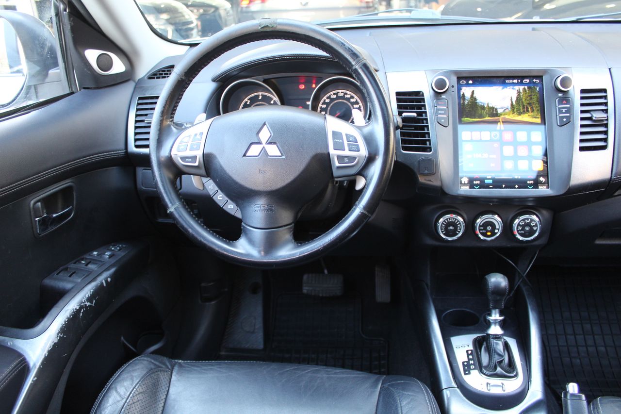Foto Mitsubishi Outlander 12