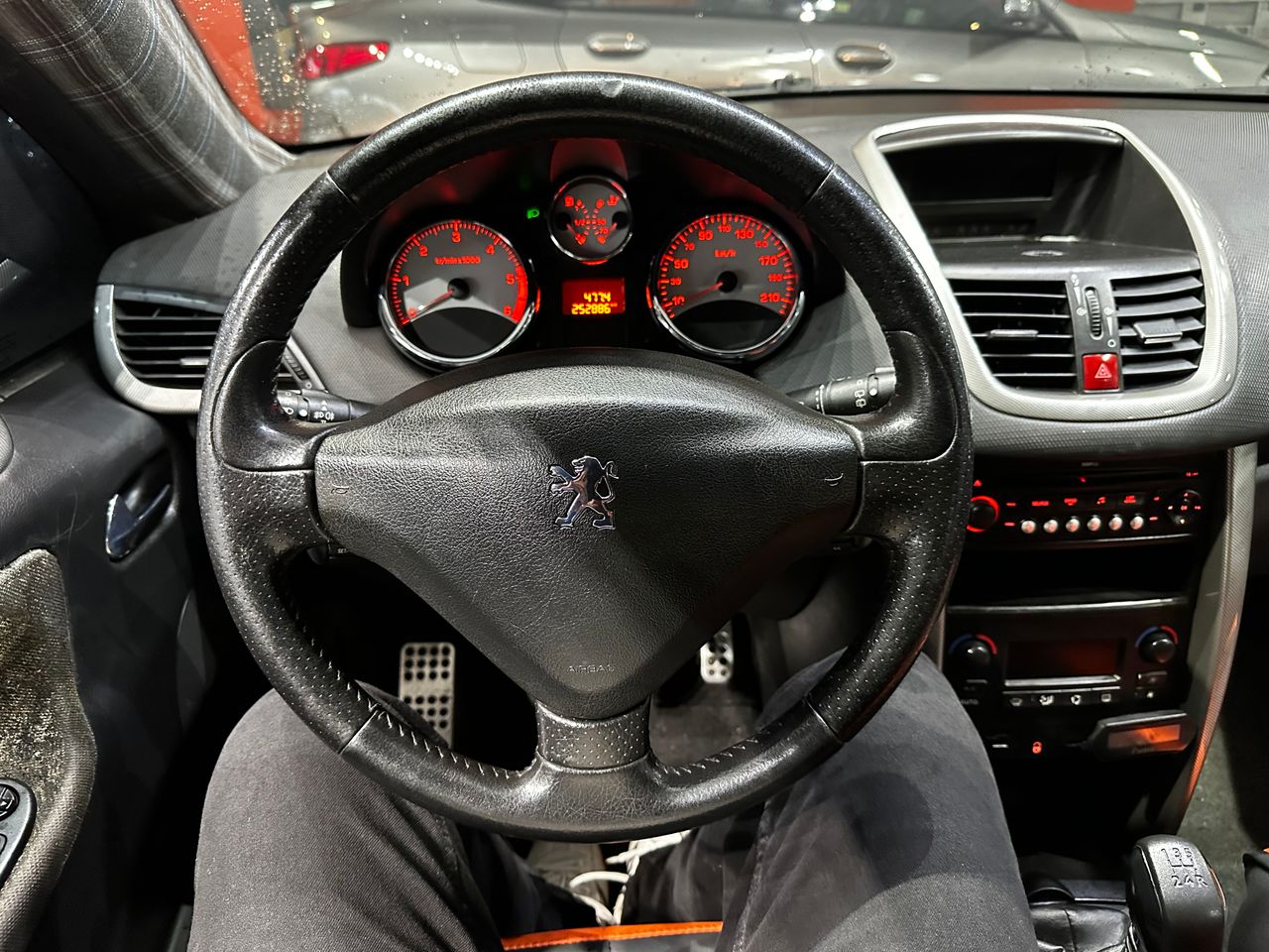 Foto Peugeot 207 12