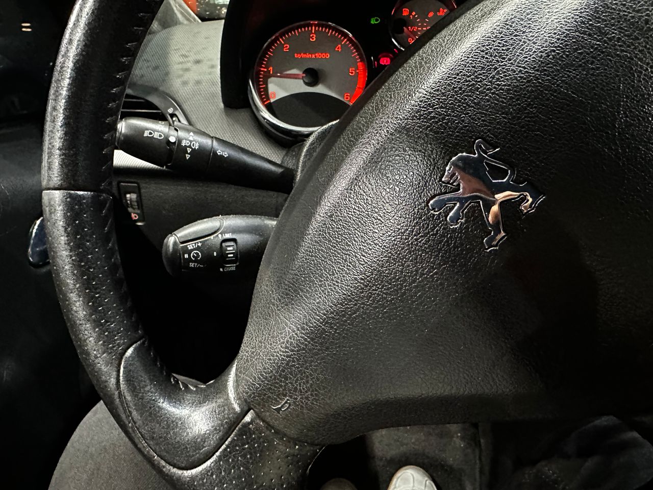 Foto Peugeot 207 13