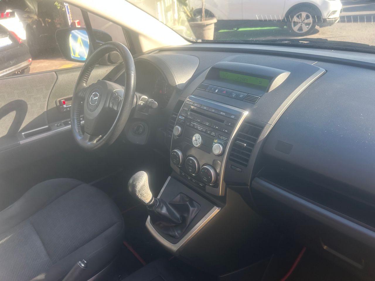 Foto Mazda Mazda5 17