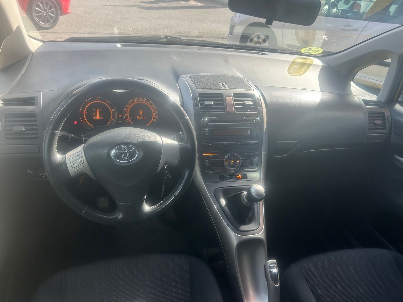 Foto Toyota Auris 15