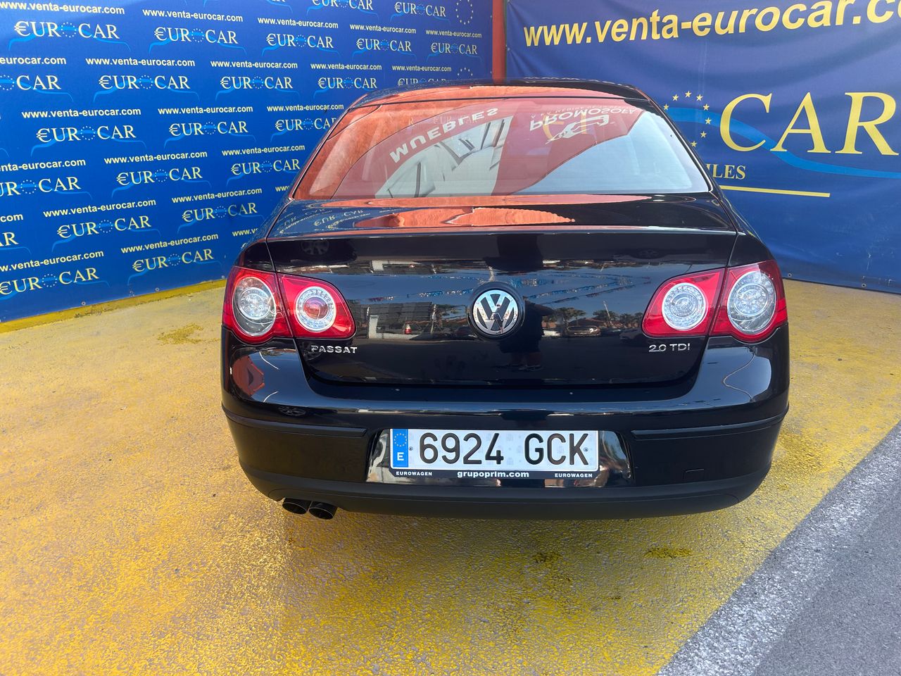 Foto Volkswagen Passat 24