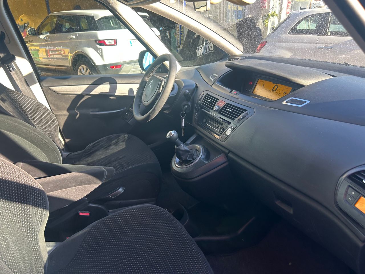 Foto Citroën Grand C4 Picasso 24