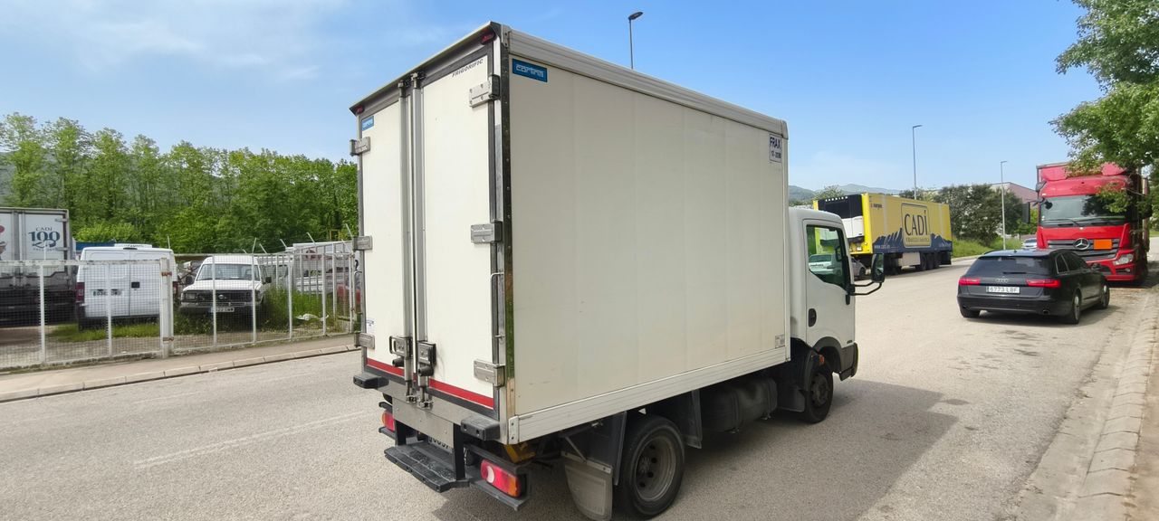 Foto Nissan Cabstar 4