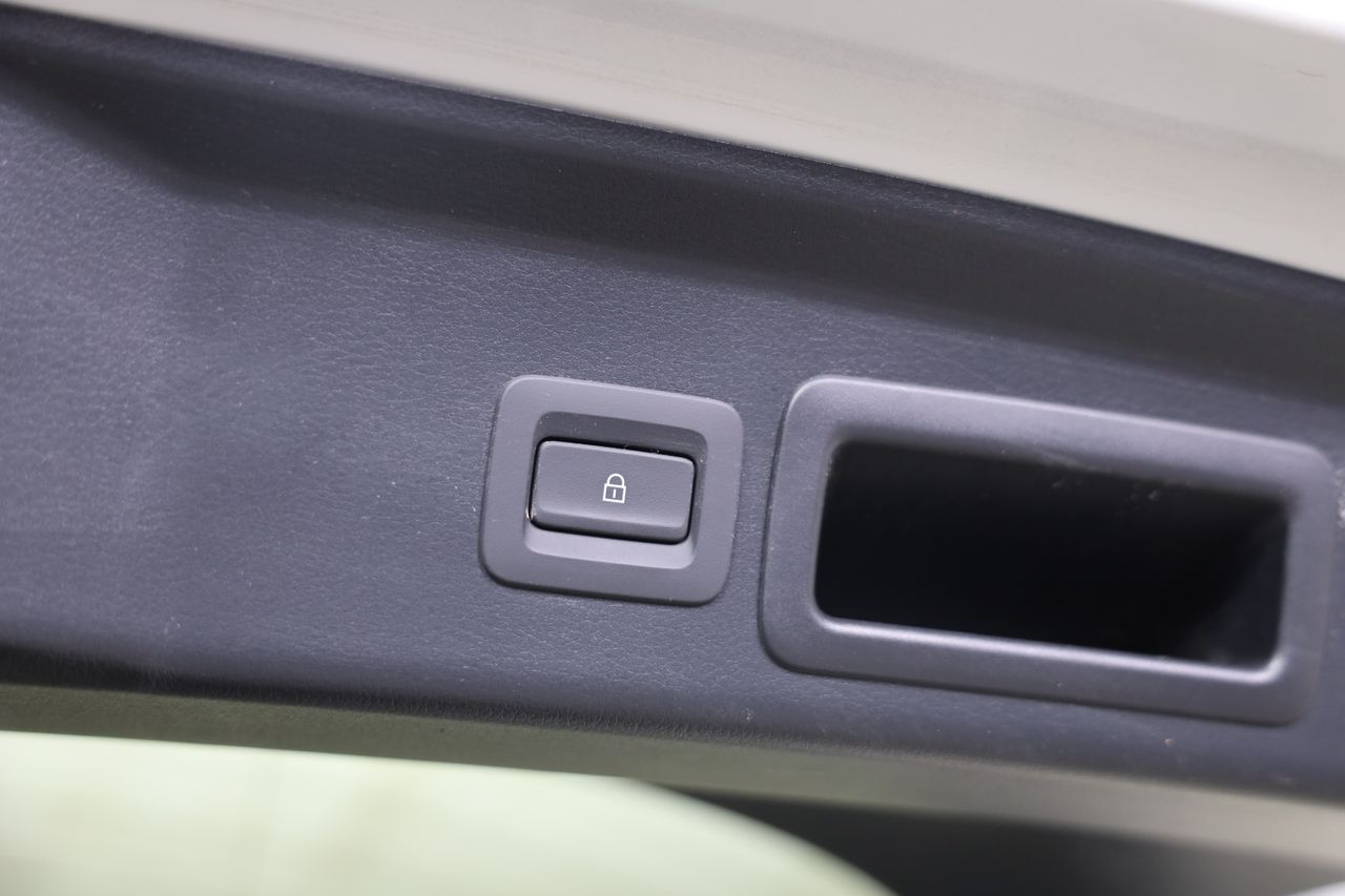Foto Mazda CX-30 10