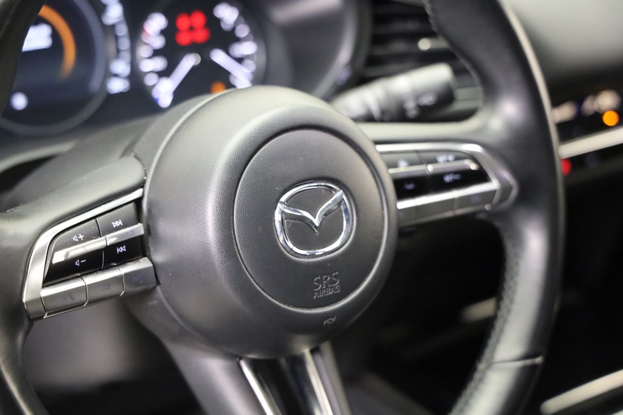 Foto Mazda CX-30 18