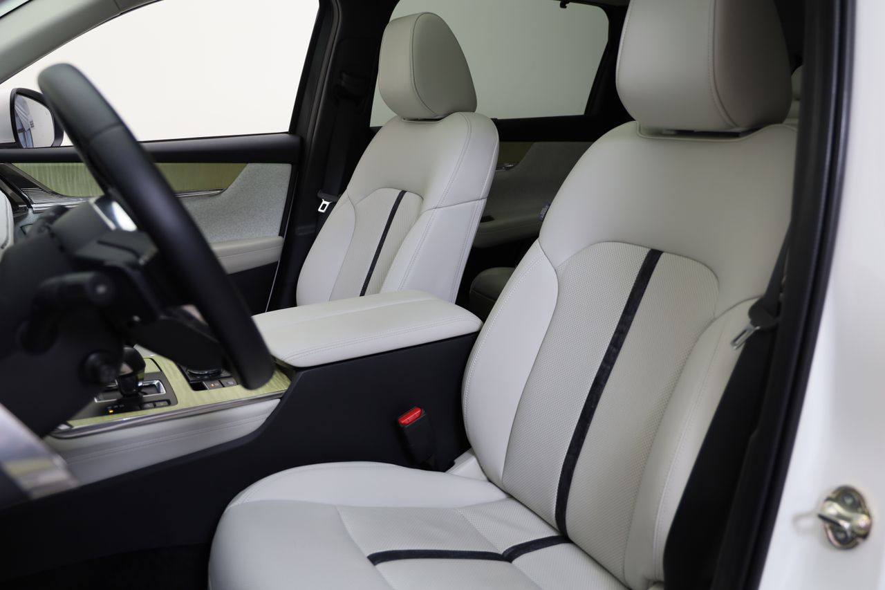 Foto Mazda CX-80 10