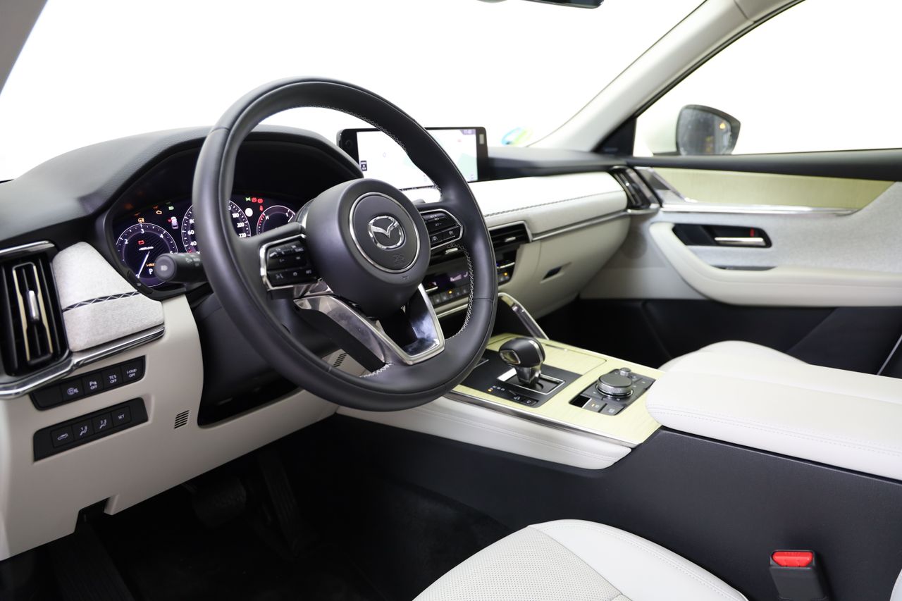 Foto Mazda CX-80 15