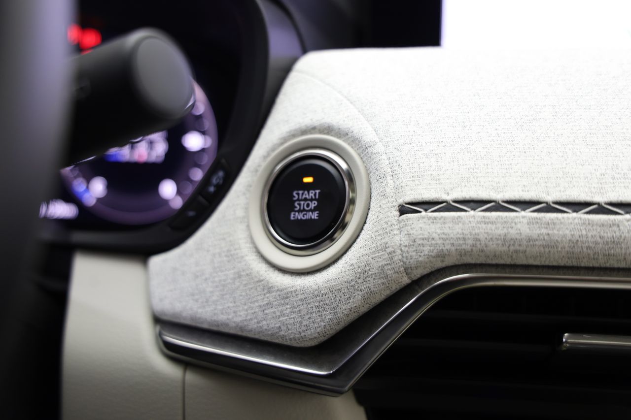 Foto Mazda CX-80 28