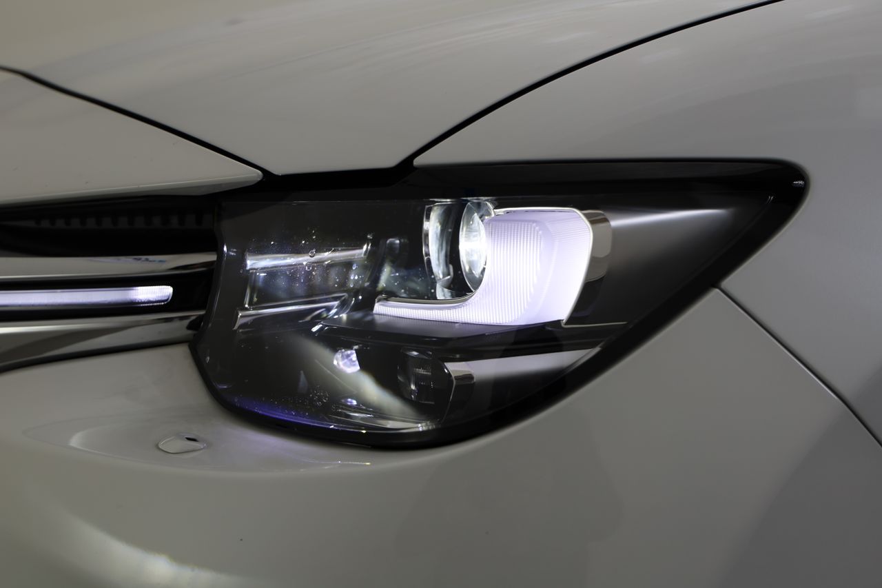 Foto Mazda CX-80 39