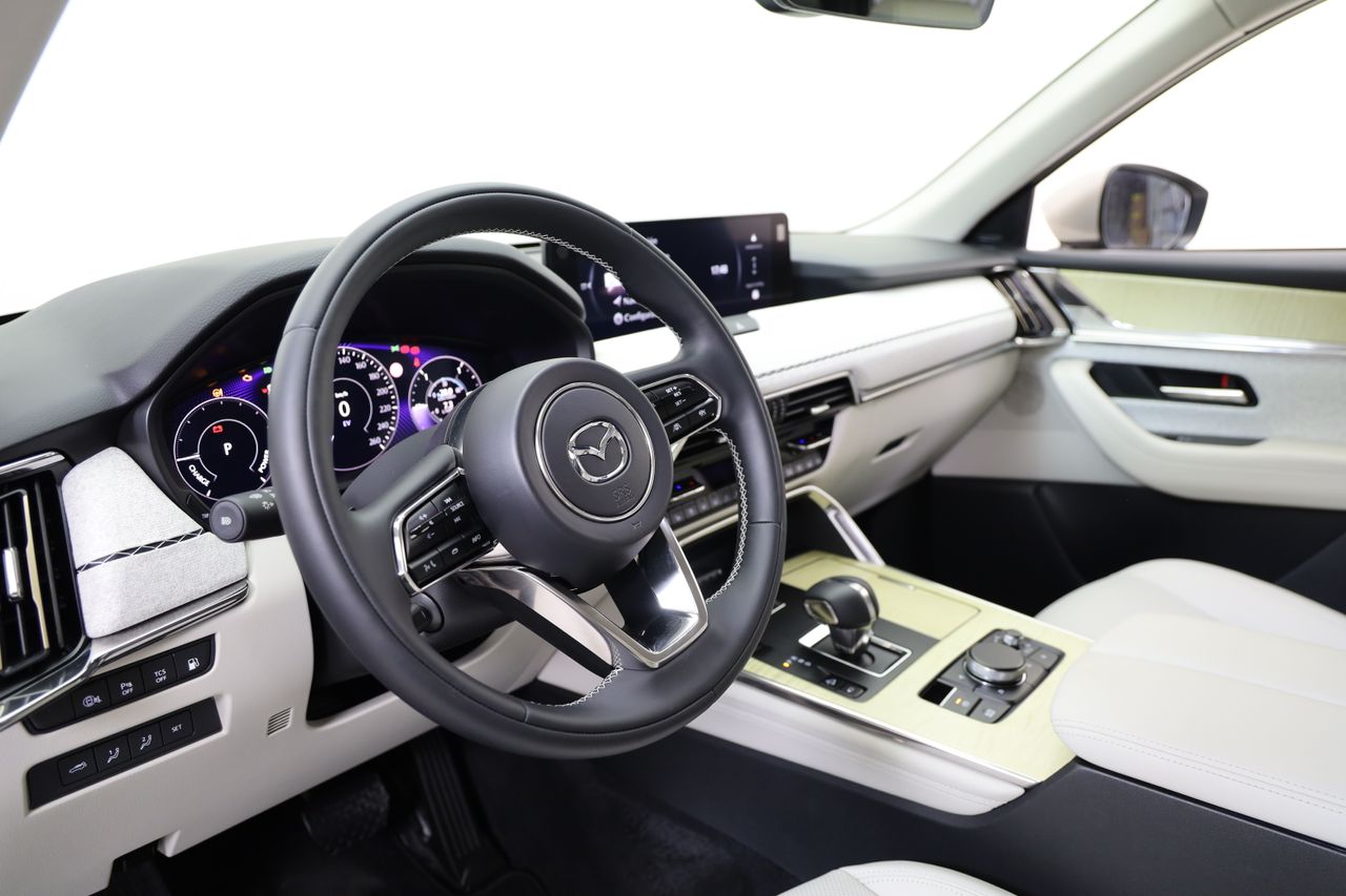 Foto Mazda CX-80 15