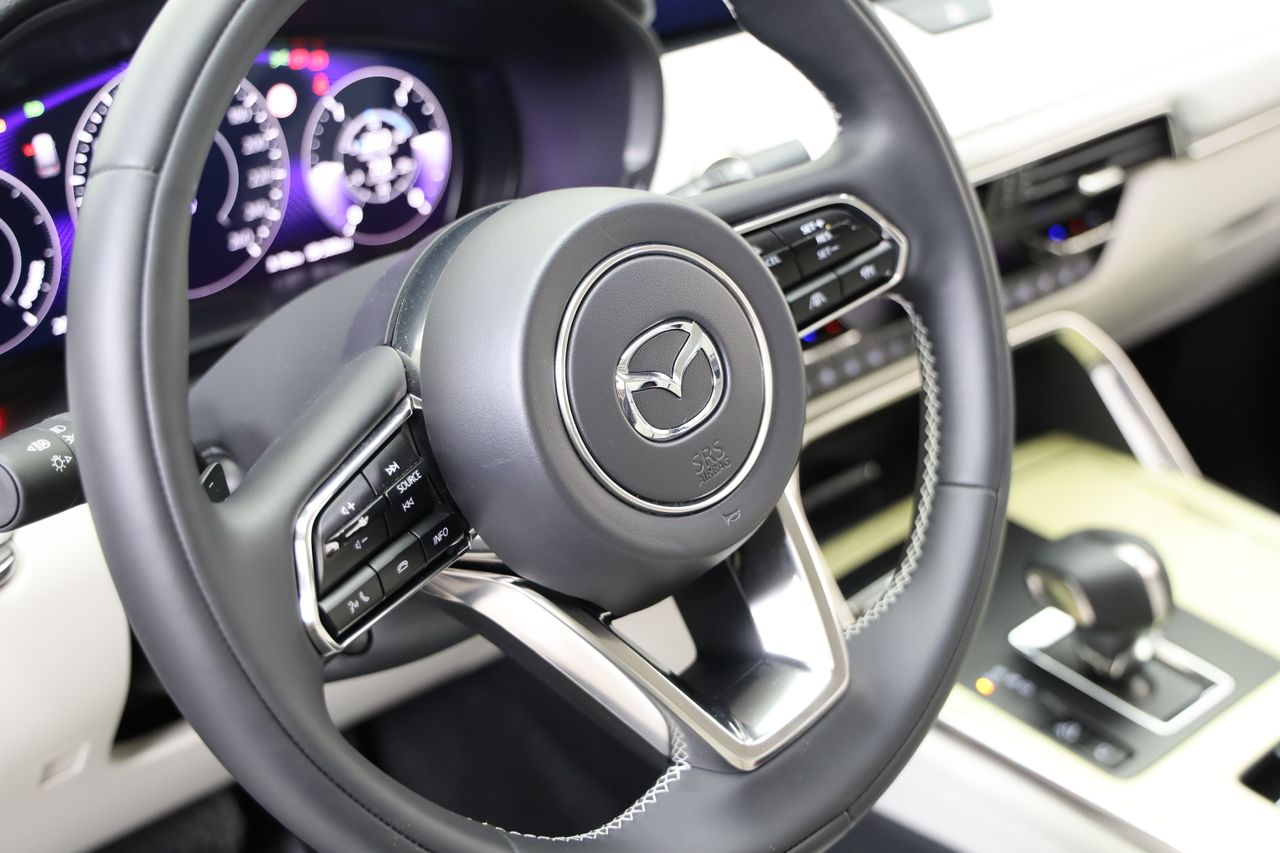 Foto Mazda CX-80 16