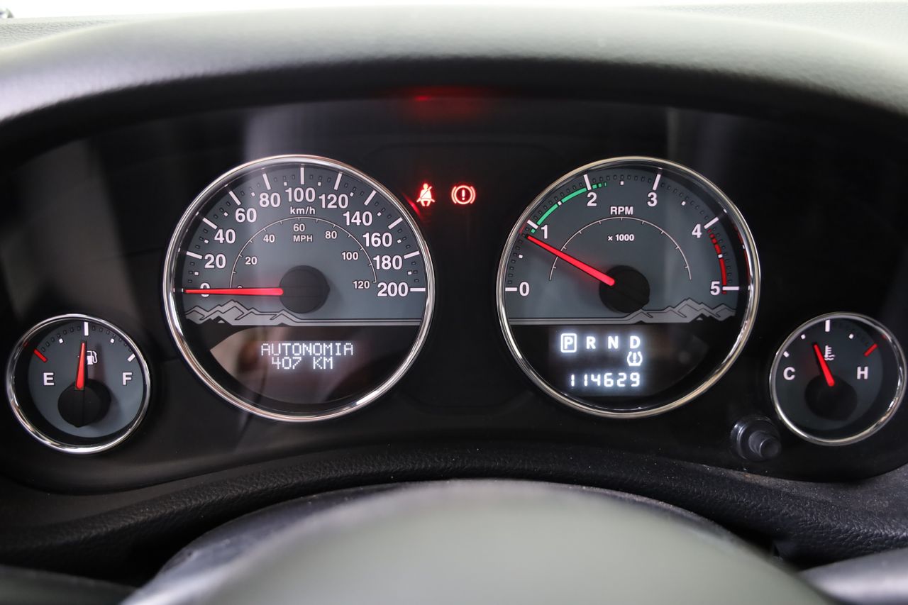 Foto Jeep Wrangler 16