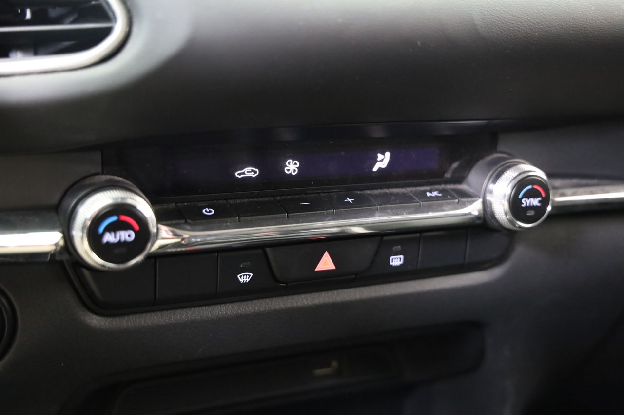 Foto Mazda CX-30 20