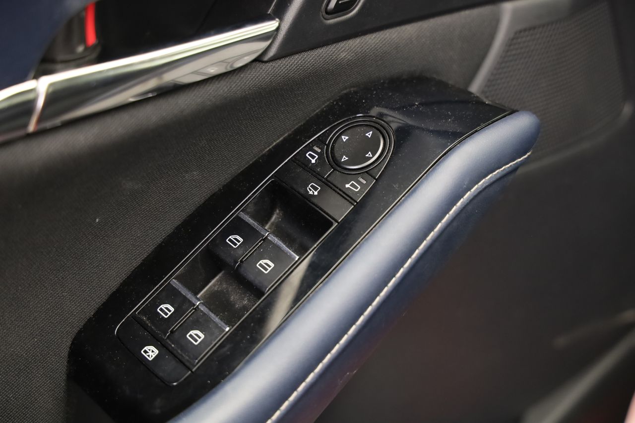 Foto Mazda CX-30 21