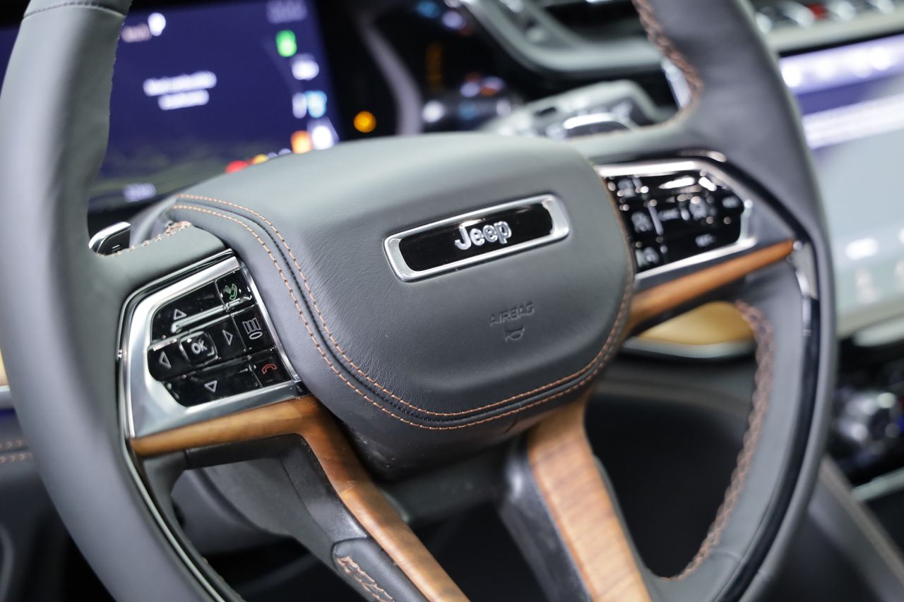 Foto Jeep Grand Cherokee 14