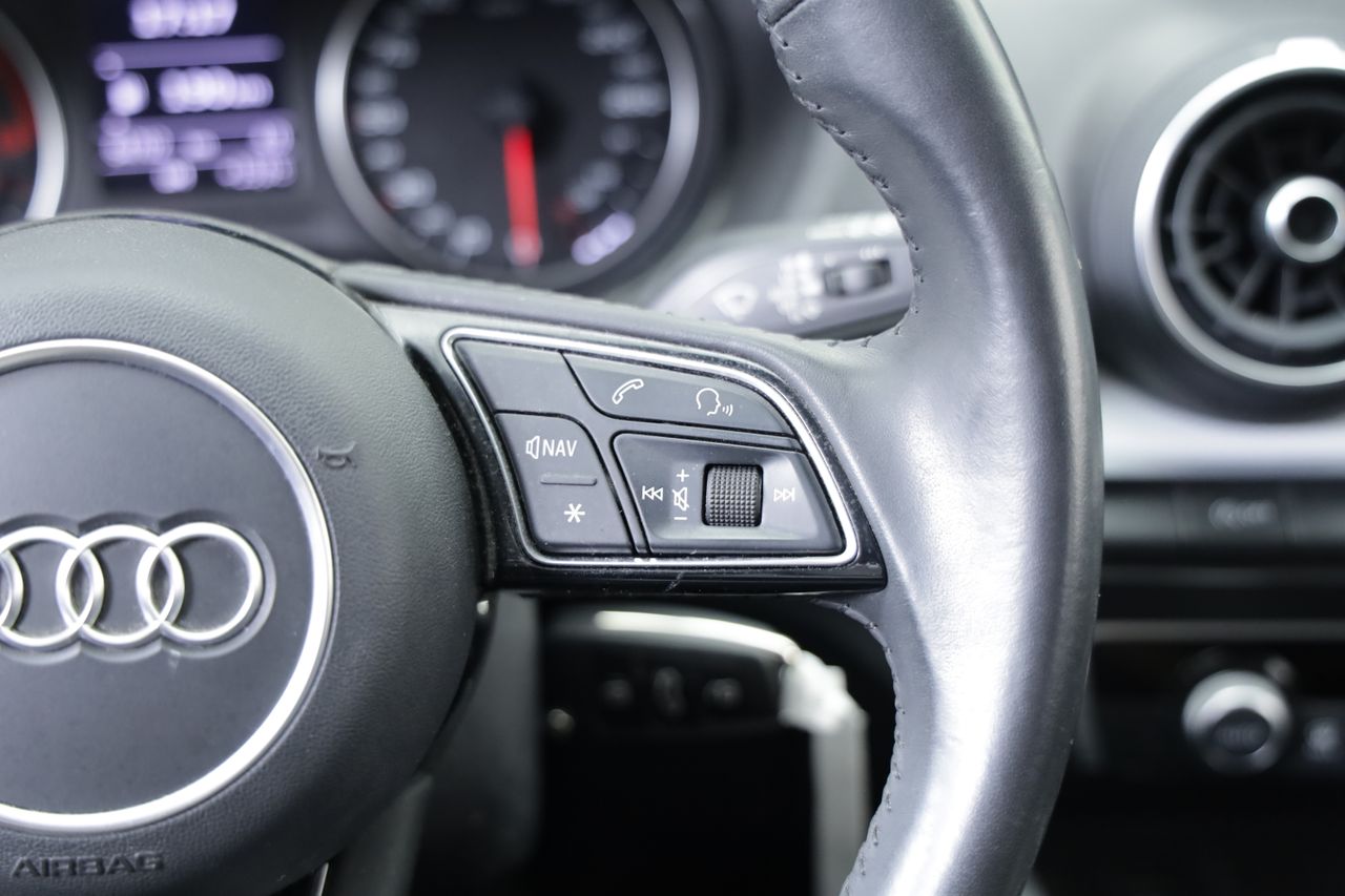 Foto Audi Q2 12