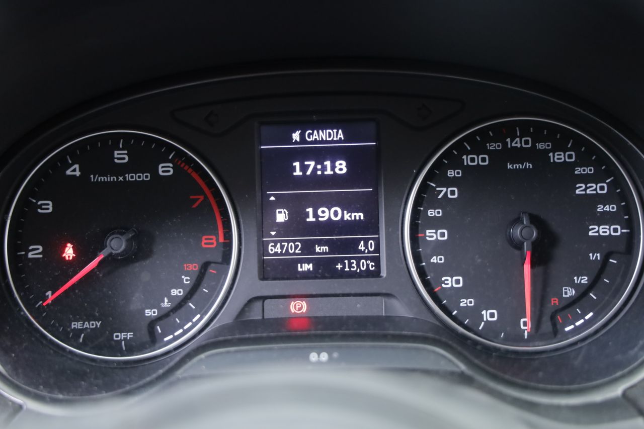 Foto Audi Q2 13