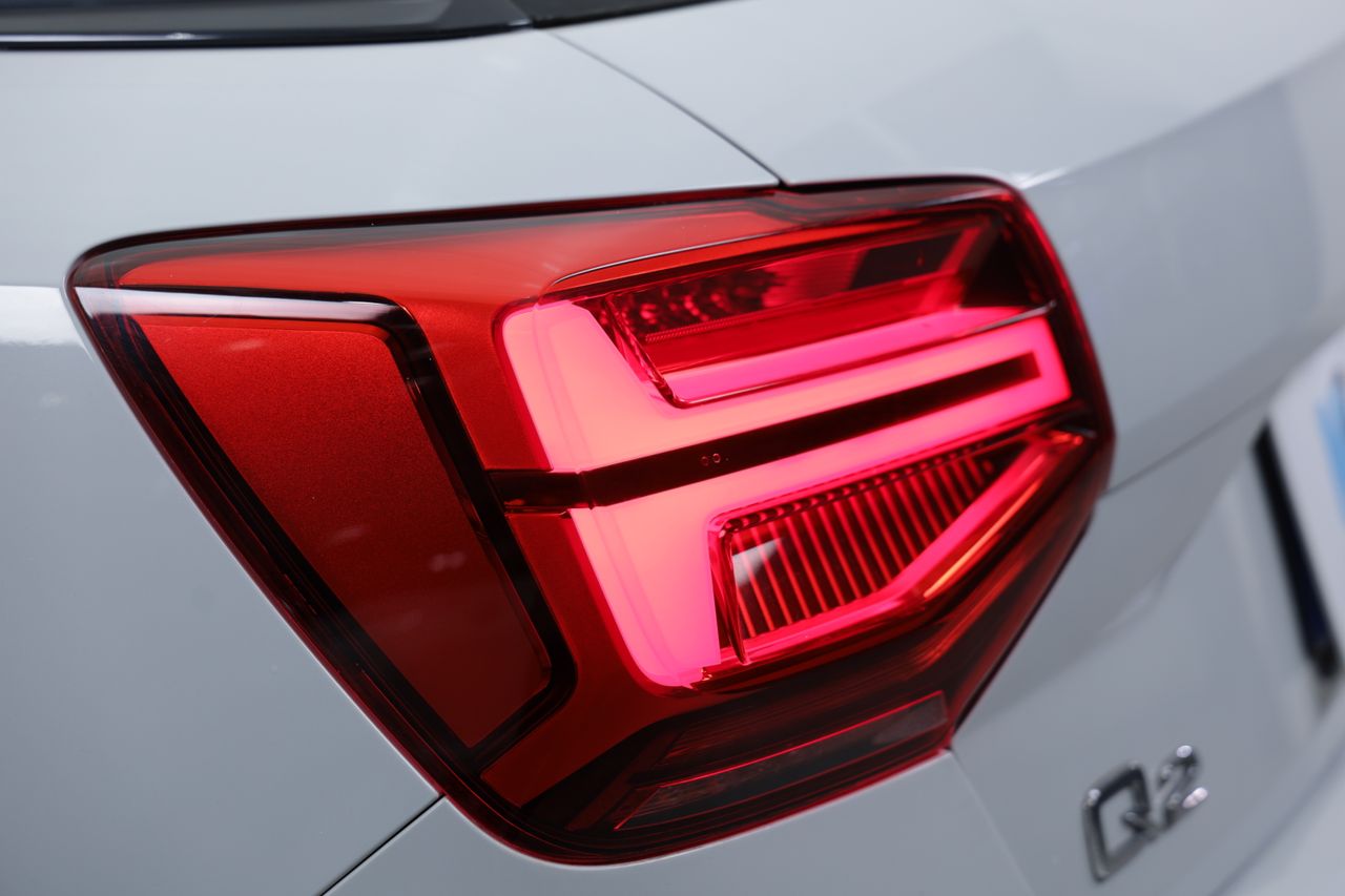 Foto Audi Q2 25