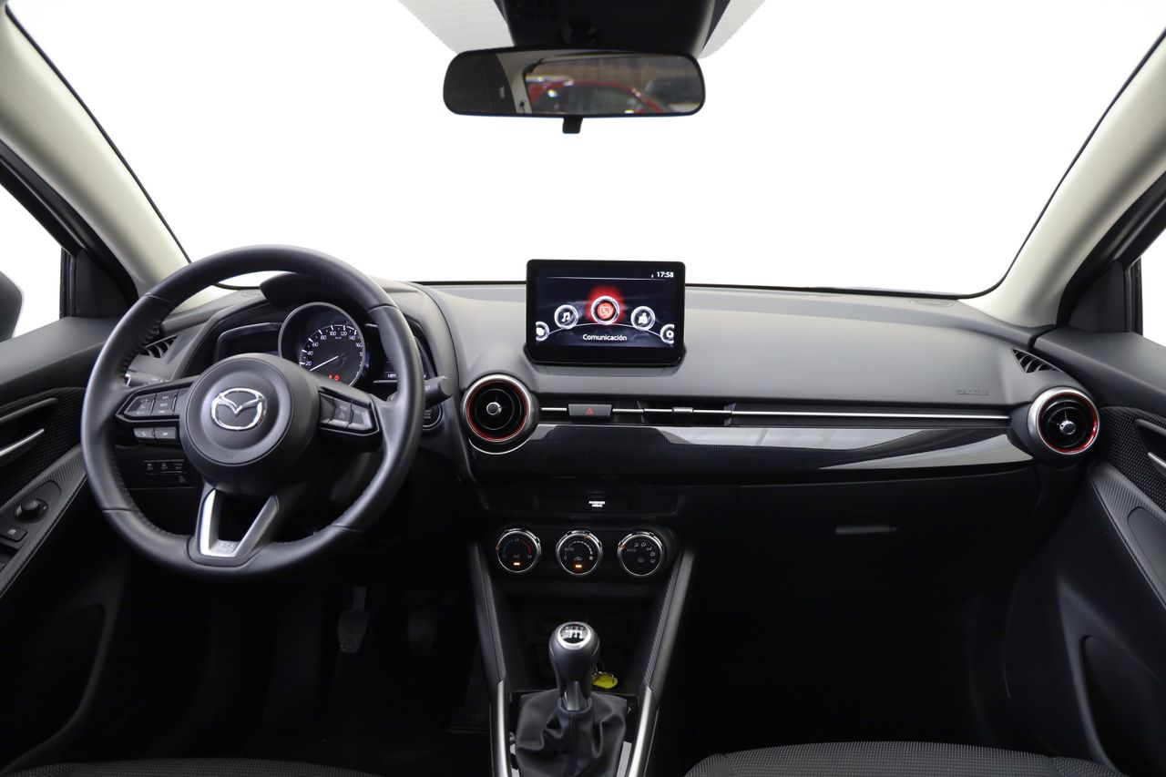 Foto Mazda Mazda2 8