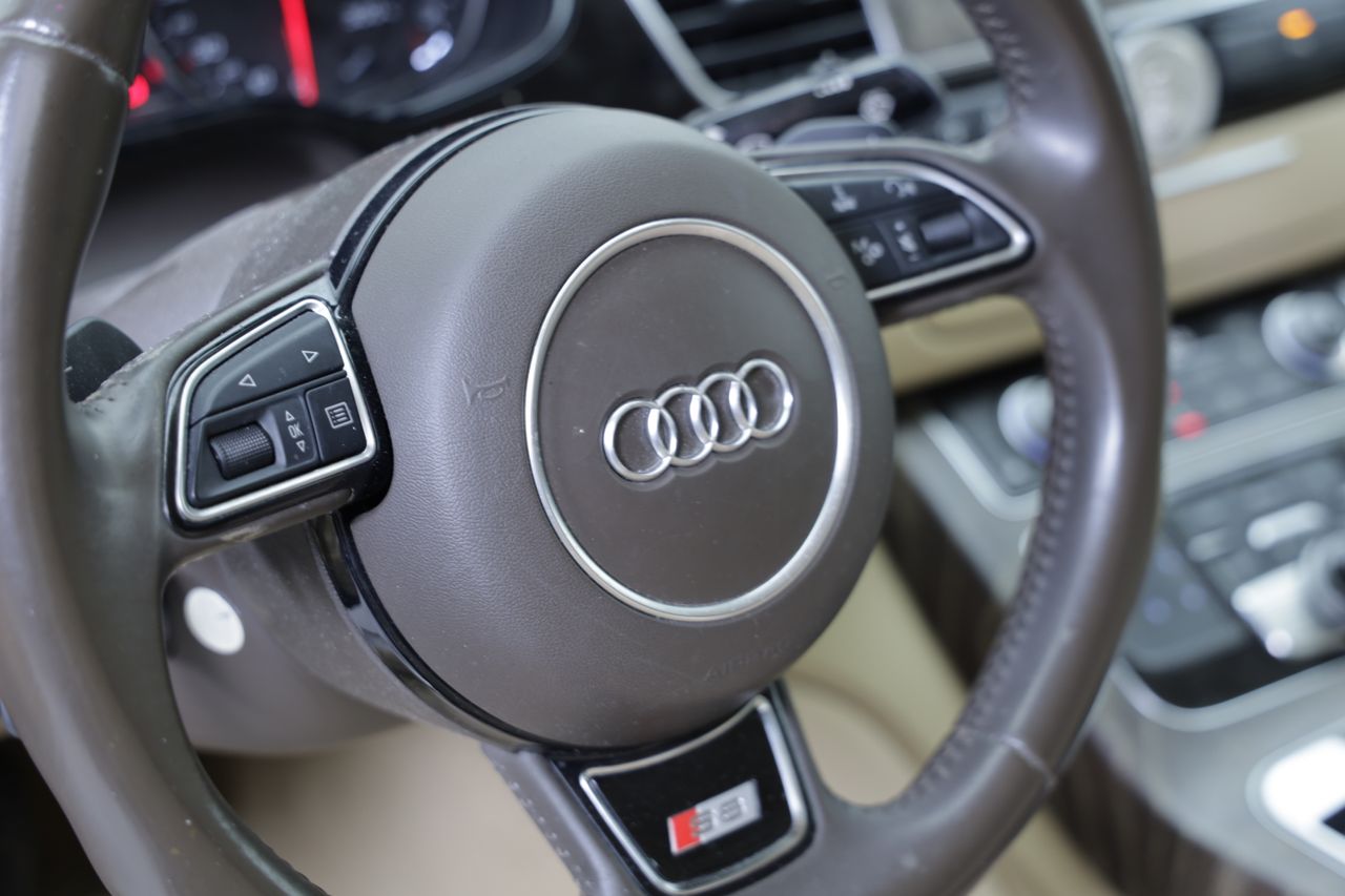 Foto Audi A8 8