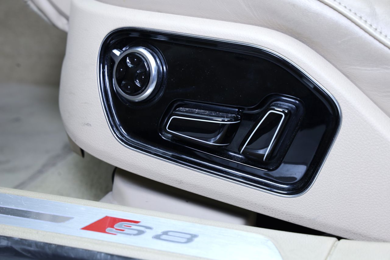 Foto Audi A8 16