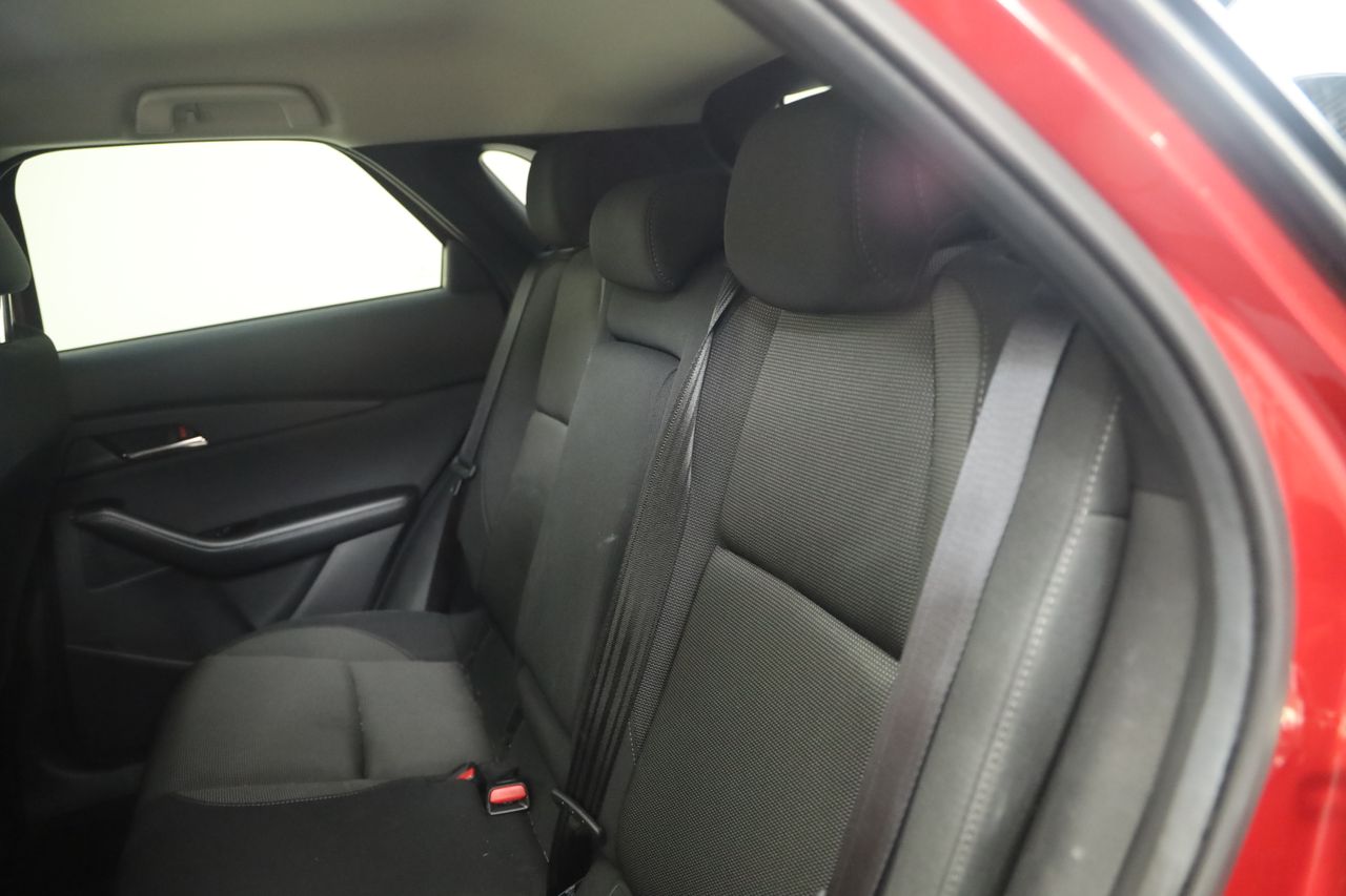 Foto Mazda CX-30 9