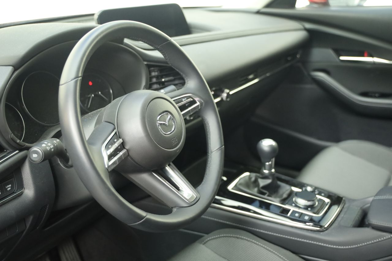 Foto Mazda CX-30 10