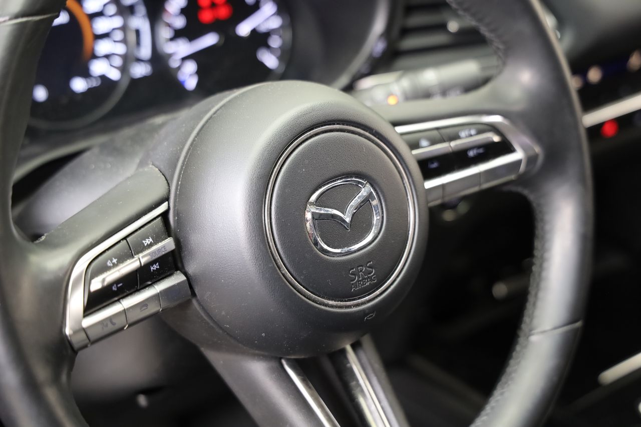 Foto Mazda CX-30 11